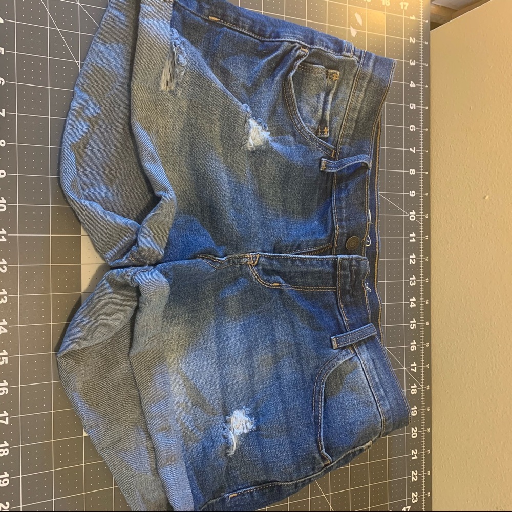 Old Navy Boyfriend Jean Shorts